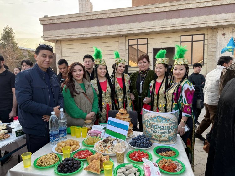 Празднование Нооруз в ММУ, ЕМУ и МФК